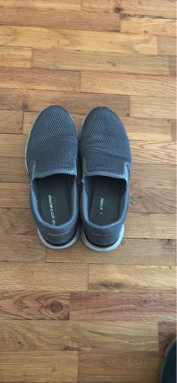 Sketchers memory foam men’s shoes size 11.5