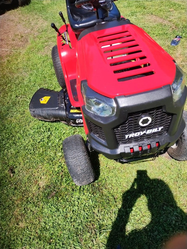 Troy Bilt Mower/Good Condition 