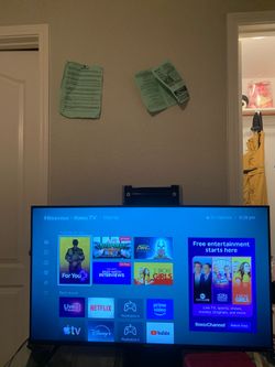 43in h4 Hisense TV . In great condition (with remote )