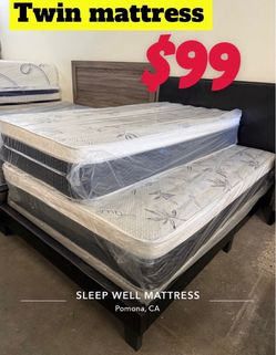Twin size pillow top mattress
