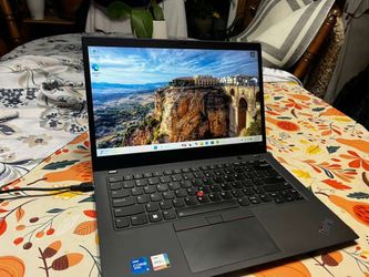 Lenovo Thinkpad T14S Gen 2 (With Power Supply and laptop case)