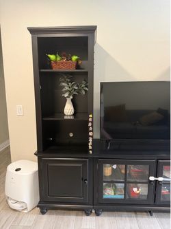 Solid wood entertainment, TV Stand