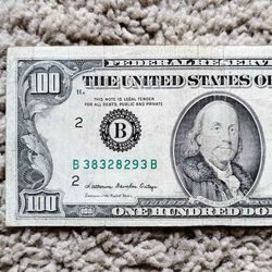 1985 vintage small face $100 note Federal Reserve bill old American paper money
