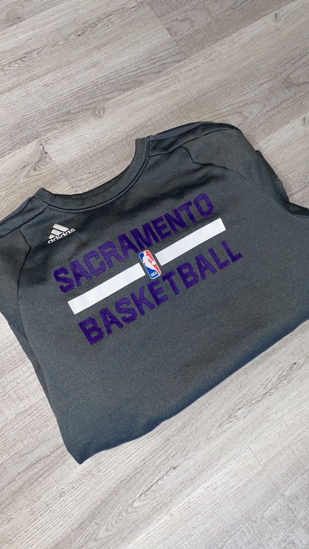Adidas Sacramento Kings sweatshirt