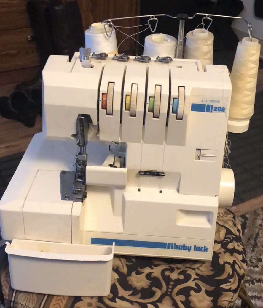Serger sewing Machine