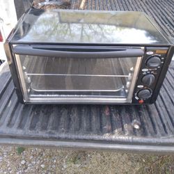 Black  And Decker Toaster Oven