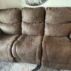  La-Z-Boy Couch