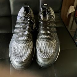 MENS ADIDAS 11.5 NEW GOLF SHOES