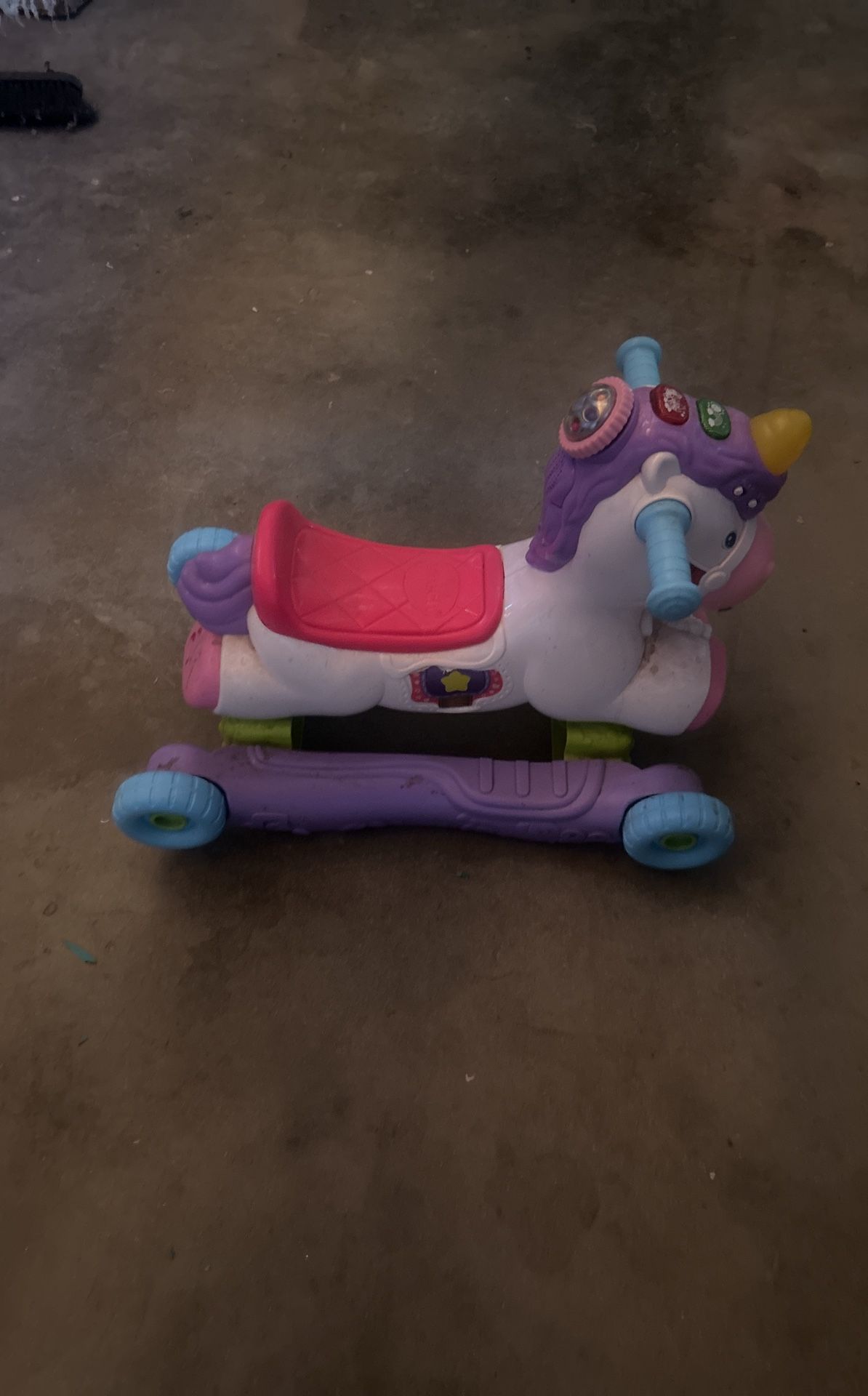 VTech Prance & Rock Learning Unicorn Baby and Toddler Toys