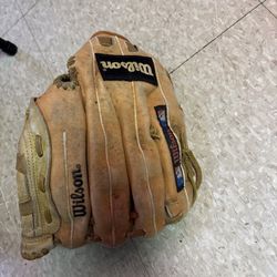 Wilson Barry Larkin Advisory Staff Baseball Glove A2484  12" Pattern Right Hand