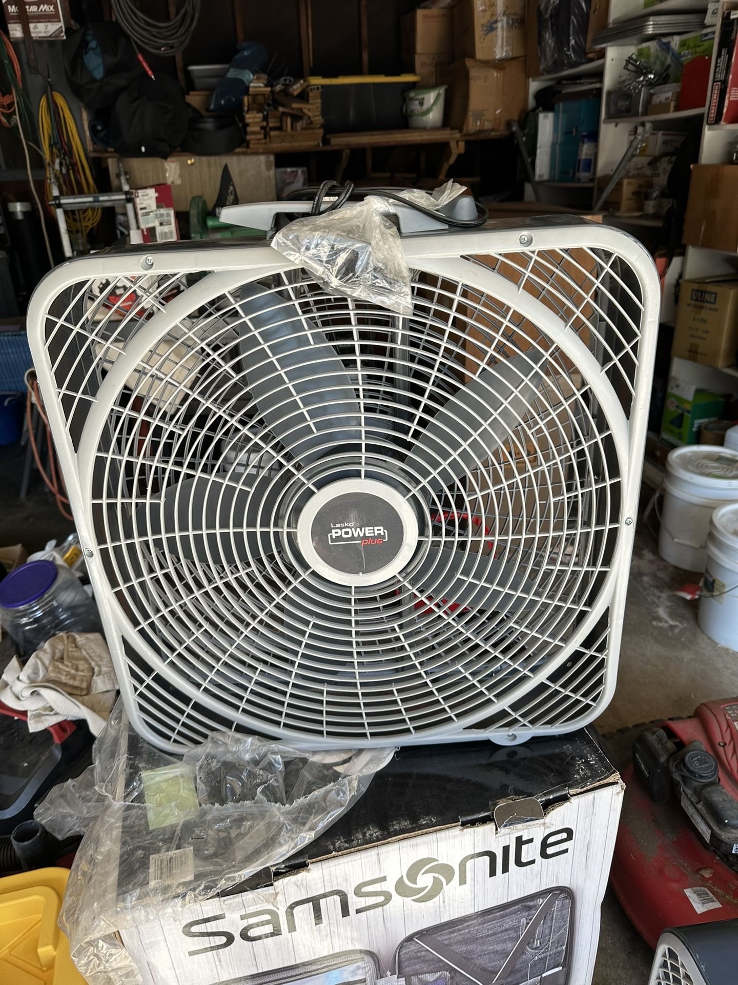 Lasco Power Plus 20” Box Fan