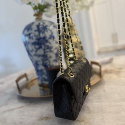 Black Classic Shoulder Bag NEW Caviar Leather Small Size In Dust Bag