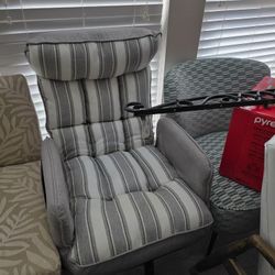 Adjustable Accent Chair Recliner