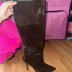 knee high shiny boots