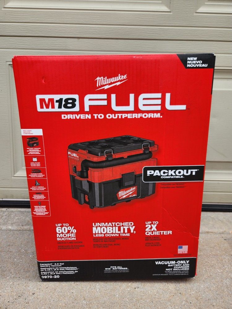 Milwaukee M18 Fuel Packout 18-Volt Cordless 2.5 Gal Wet/Dry Vacuum Vac