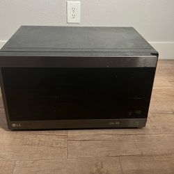 LG - NeoChef 1.5 Cu. Ft. Countertop Microwave with Sensor Cooking and EasyClean - Black Stainless Steel