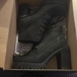 Timberlands Women’s Size 8.5 