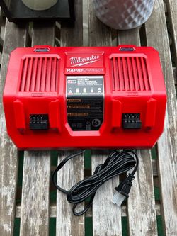 Milwaukee Rapid Charger 2 ports Brand new
