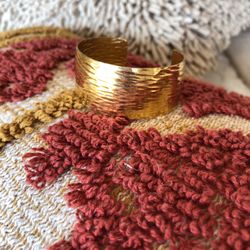 Bracelet CUFF! Bracelet!-classy