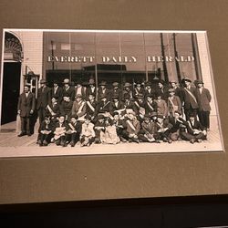 Circa 1920 Historic Everett Daily Herald Newsboys Framed with U of Wa Provenance