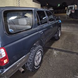 4runner 1997 TOYTOA
