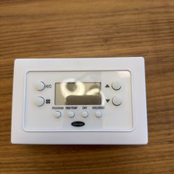 Carrier Programmable Thermostat (AC/Heat) – Works Great
