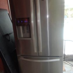 Whirlpool Wide French Door Refrigerator