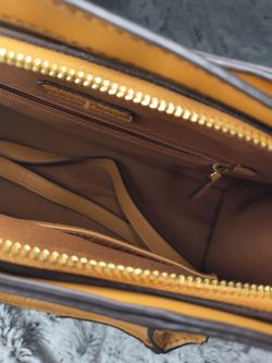 Tote purse