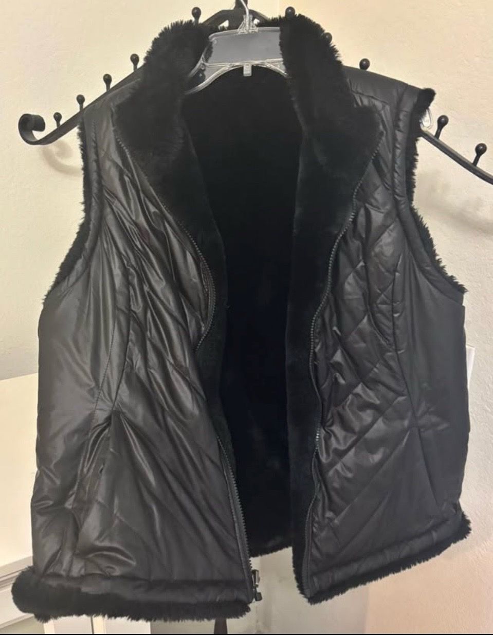 Black reversible Faux Fur Puffer Vest