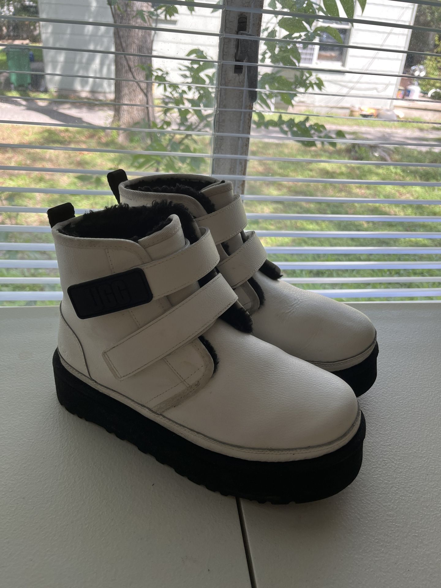 UGG White Leather Platform Velcro Boots – Rare Discontinued Style