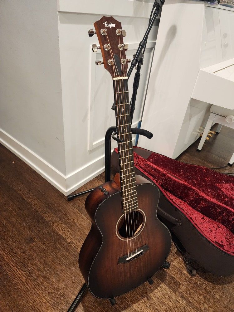 Musical Instruments, Taylor Guitar