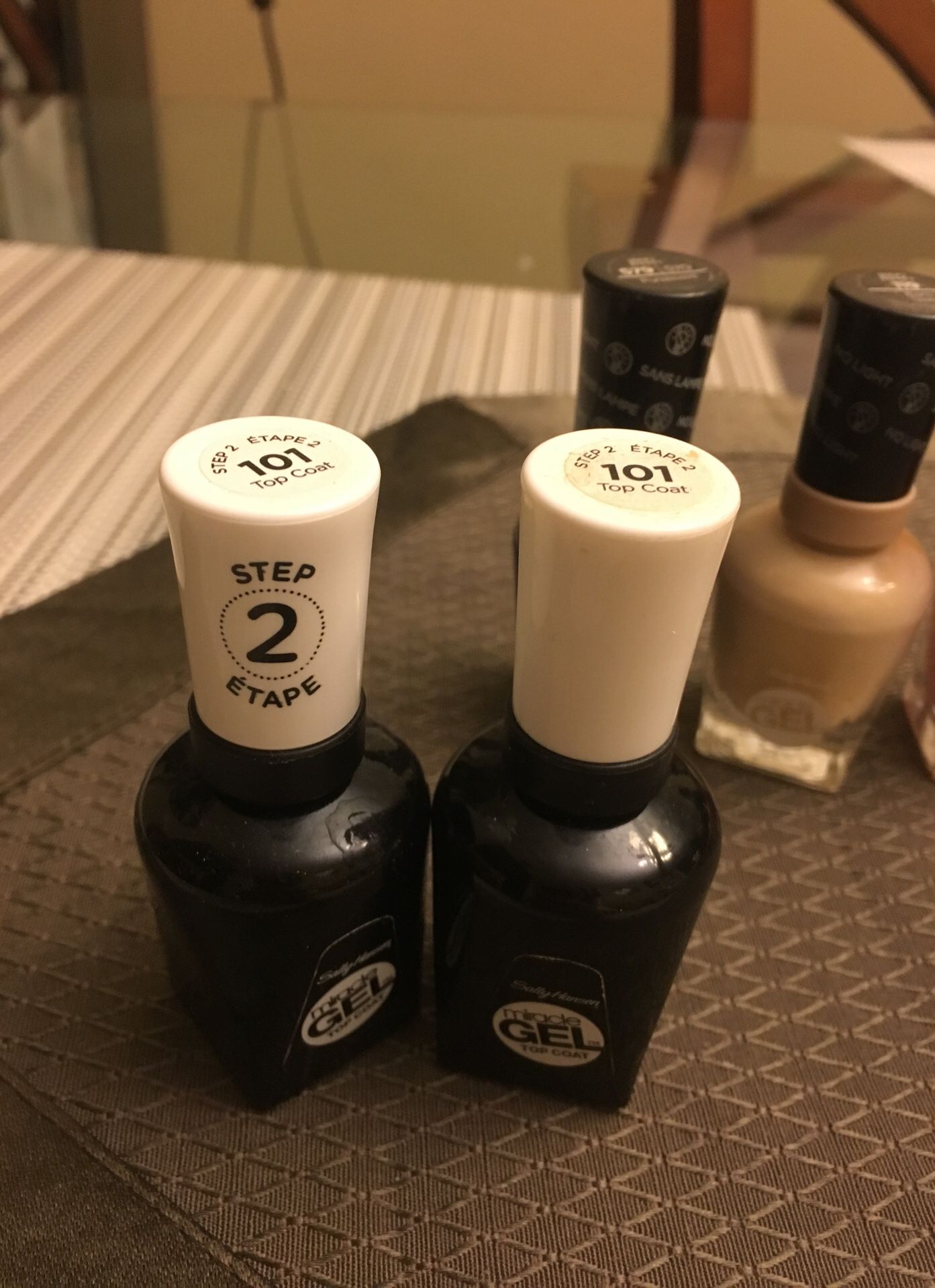 Sally Hansen 10 Gel nail polishes with 2 top coats included
