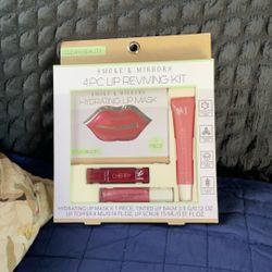 Lip Reviving Kit 