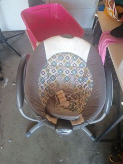 Baby swing