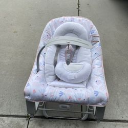 Baby bouncer Soothing Vibration
