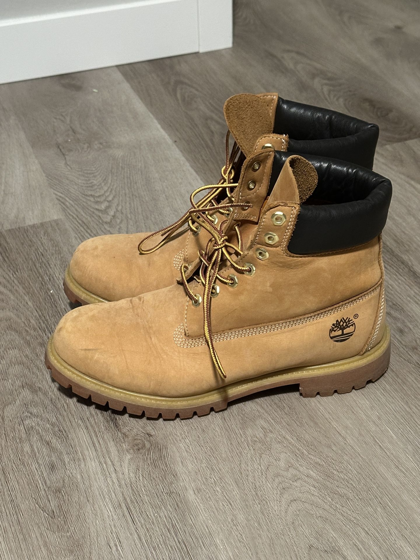 Timberland Waterproof Men Boot Wheat Color, Size 11W Underused , Like New
