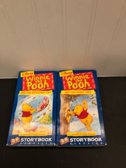Vhs Pooh storybook Pooh and the blustery day. Pooh and the honey tree