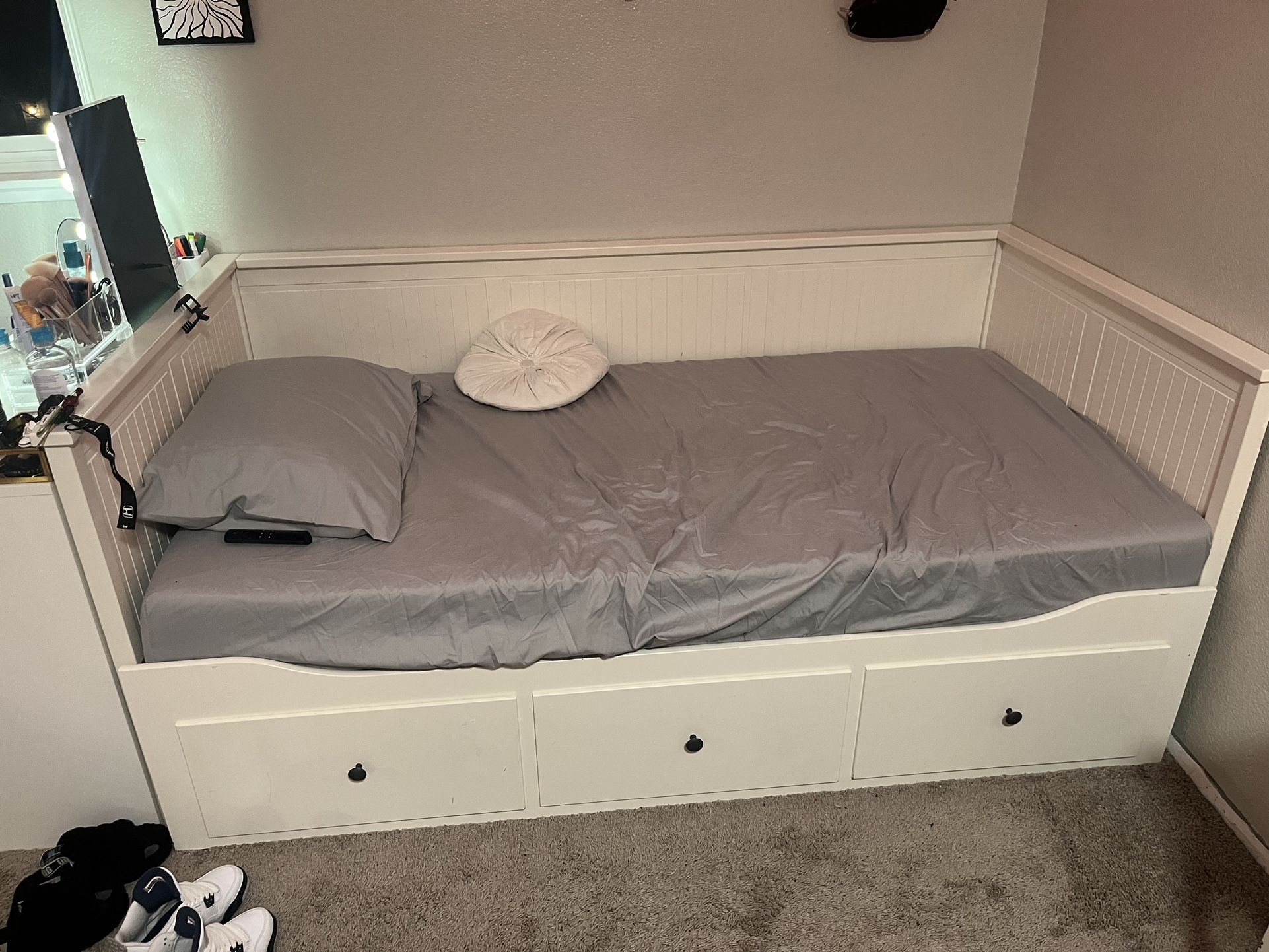 Ikea Hemnes Bed for Sale in Seattle, WA OfferUp