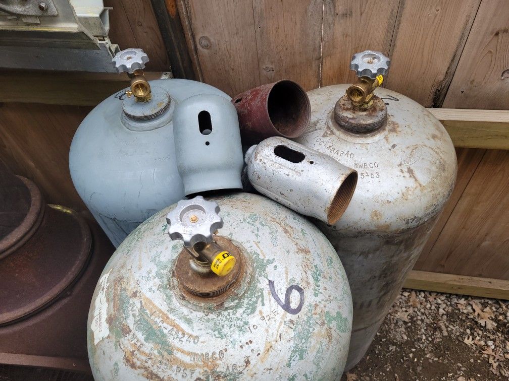 Propane Tanks 