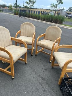 Project piece Chairs with Wheels