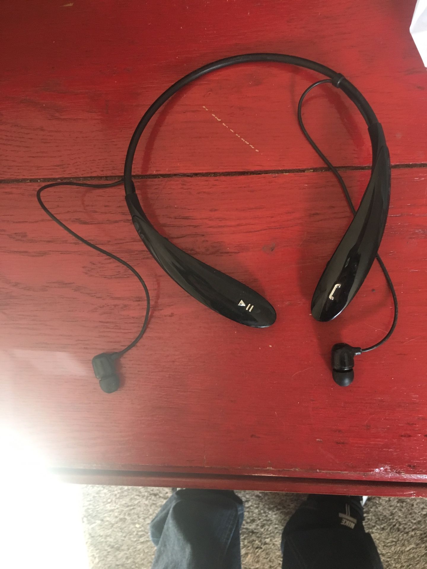LG Bluetooth headphones