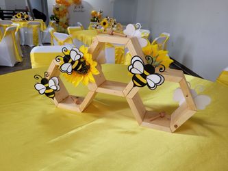 6-Honey comb centerpieces