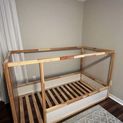 Ikea Kura Toddler/Child bed