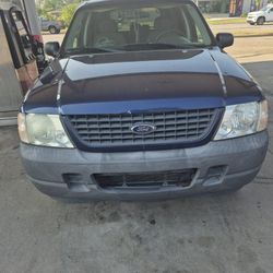 2004 Ford Explorer