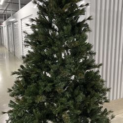 Used Christmas Tree with  ornaments++