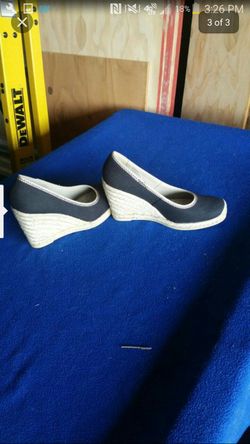 Wedges from Andrea size 7 color black