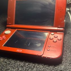 Nintendo 3Ds Xl With Charger And Games 