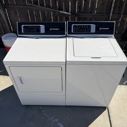 Speed Queen Washer & Gas Dryer Set TR7 Model 