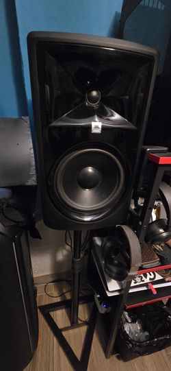 Jbl Speakers And Focusrite