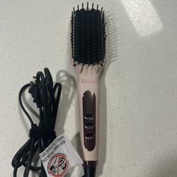 L’ange Heated Straightening Brush